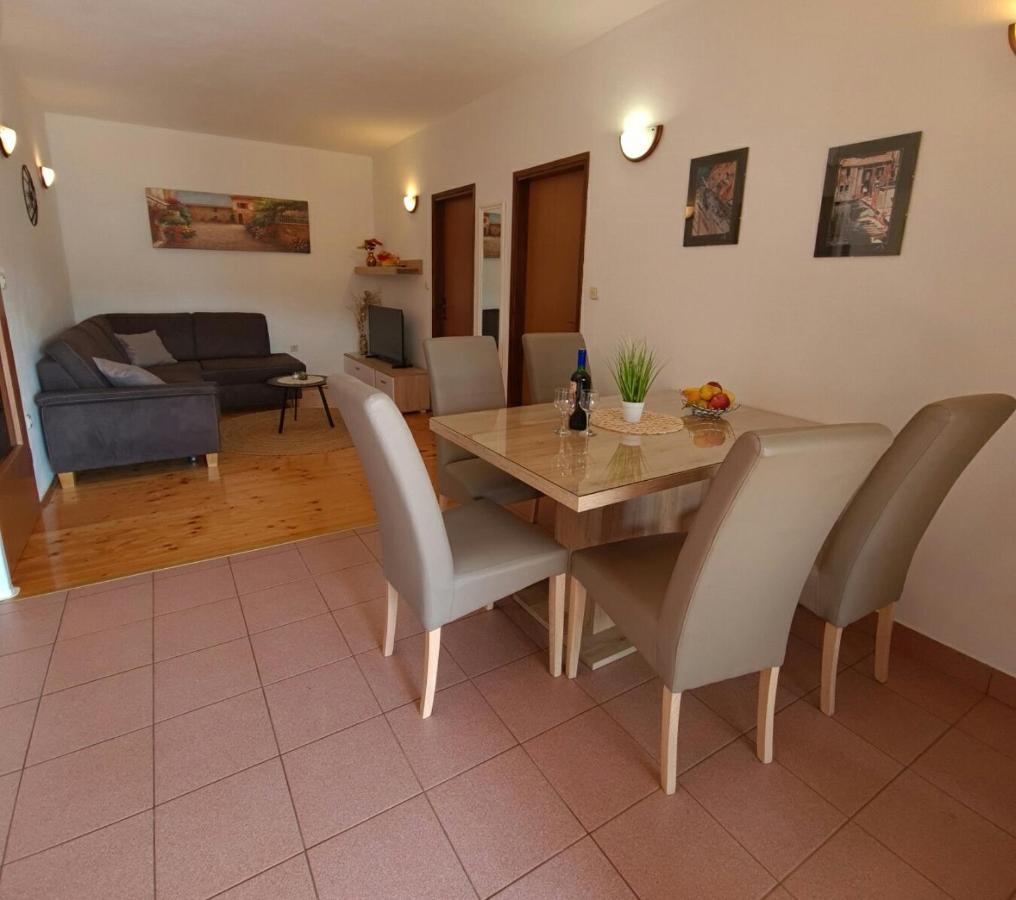 Apartments Radovic Labin  Exterior photo